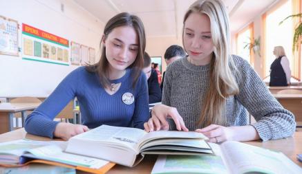 В Минобразования ввели для белорусских старшеклассников «новую» историю