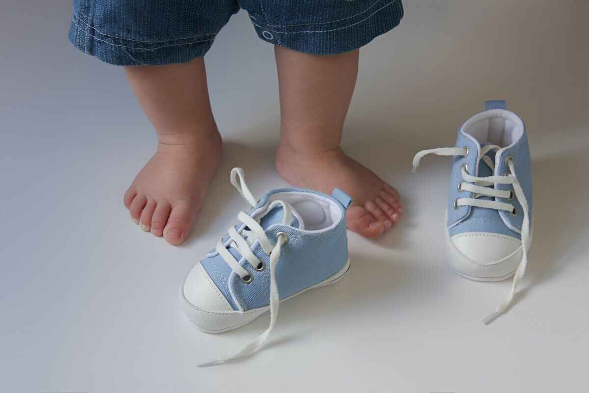 Как белорусским детям бесплатно получить ортопедические стельки и обувь? Рассказали в Минтруда