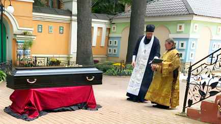 «Сколько стоит рай?» – Девушка пожаловалась на дороговизну отпевания в церкви. Мнения белорусов разделились