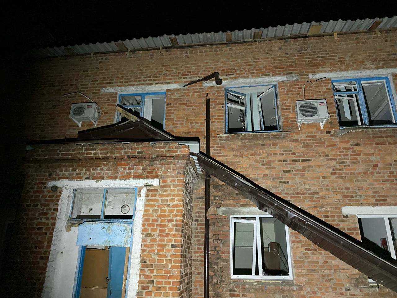 В Украине показали последствия удара авиабомб по больнице