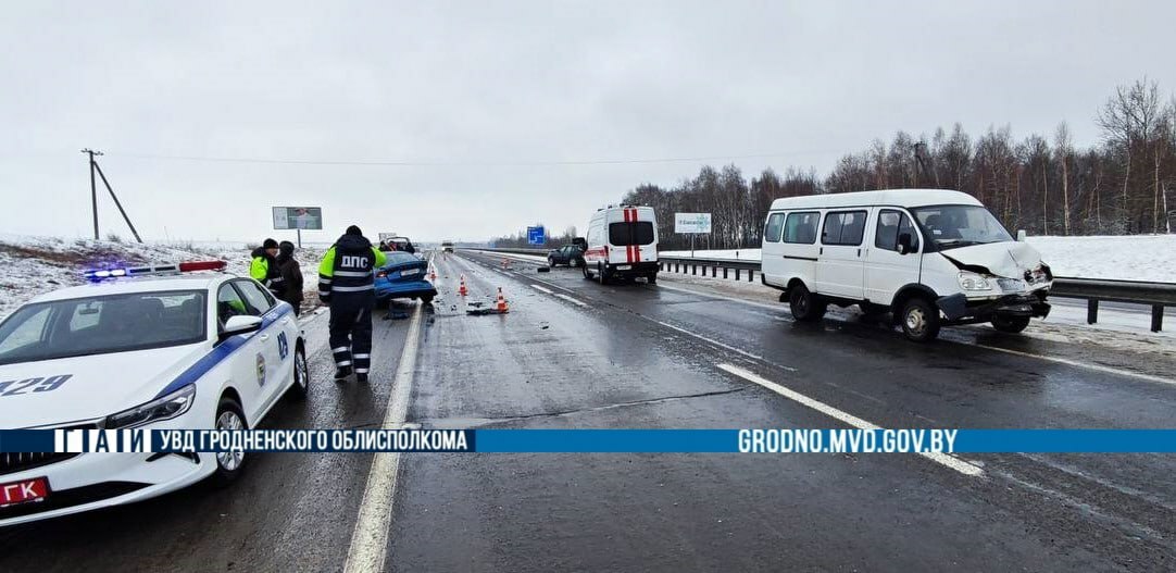 ДТП под Гродно продемонстрировало, почему на трассе небезопасно останавливаться в левой полосе