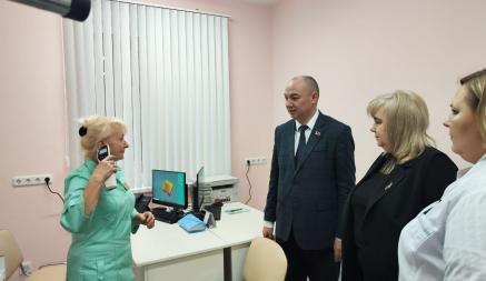 В Минобразования пообещали разобраться с дефицитом медиков в Беларуси. Когда «укомплектуют» регионы?