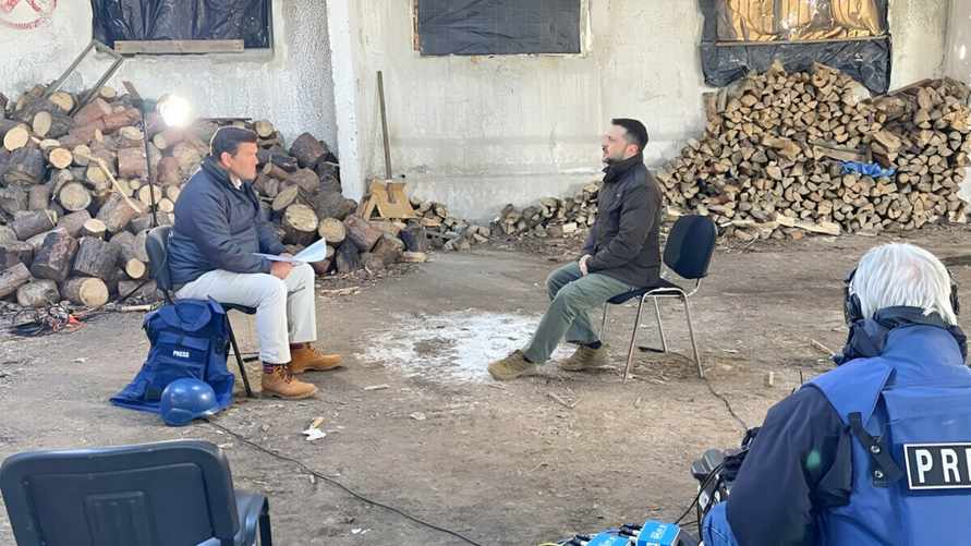 «Нет времени слушать чушь собачью» – Зеленский ответил Трампу, Путину и Карлсону с линии фронта