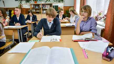 Школьников и студентов в Беларуси и России решили учить по единым учебникам истории