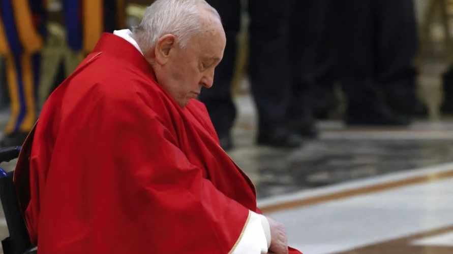 Папа Римский пропустил Крестный ход и вызвал переполох среди верующих. Что произошло?