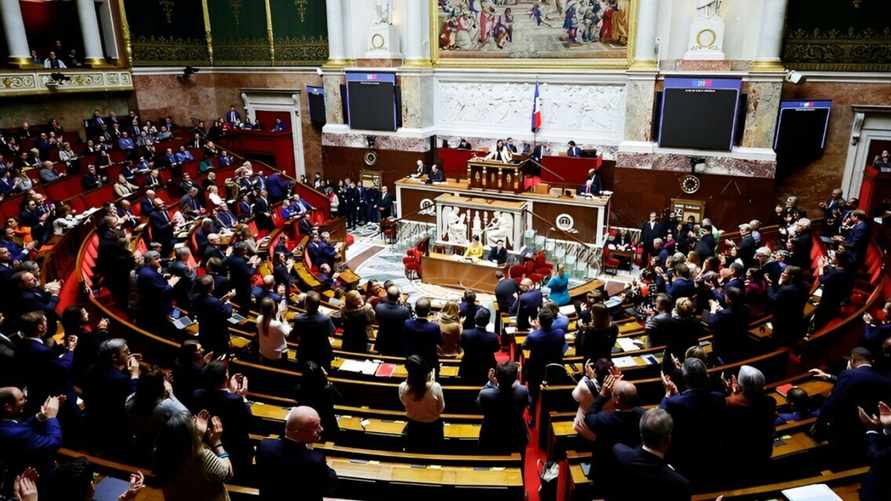 Франция стала первой страной, закрепившей право женщин на аборт в Конституции