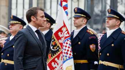 Макрон назвал «трусами» европейских политиков