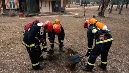 Спасатели показали белорусам, как правильно жечь костры, чтобы не получить штраф