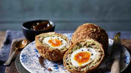 Яйца по-шотландски. Этот рецепт удивит гостей на Пасху