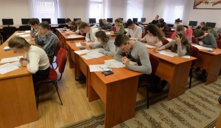 В Беларуси начинается регистрация на ЦЭ. Минобразования напомнило о важных изменениях