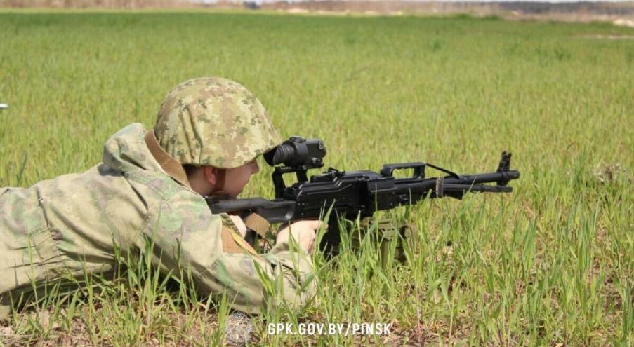 На войсковом стрельбище около деревни Выжловичи Пинского района