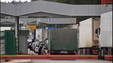 На границе Беларуси с Литвой скопилось более 800 грузовиков. А что с легковыми?