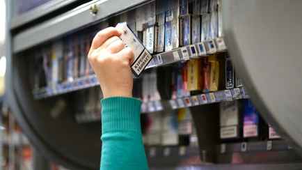 МНС объявило об очередном повышении цен на сигареты. Какие марки подорожают и на сколько?