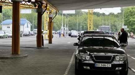 Латвия запретила вывоз в Беларусь авто с объемом двигателя 1,9 л и более. Что известно?