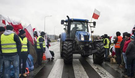 Белорус насмерть сбил мужчину во время протестов фермеров в Польше