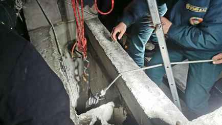 В Минске спасатели достали мужчину из вентиляционной шахты многоэтажки. Как там оказался?