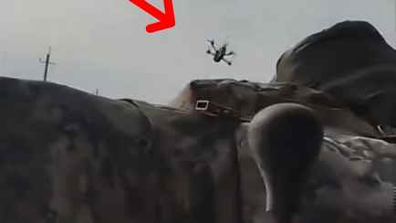 «Бежим!» — На видео попал удар украинского дрона по китайскому вездеходу