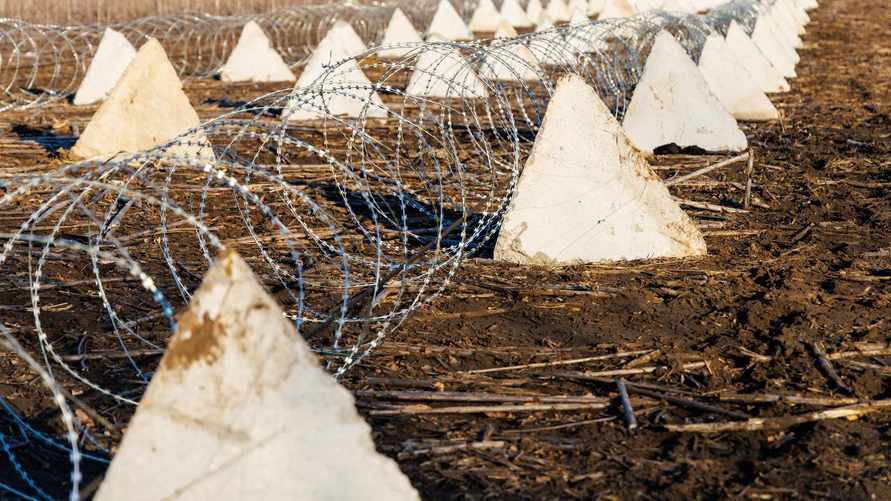 Украинцы показали, как строят линию обороны под Харьковом