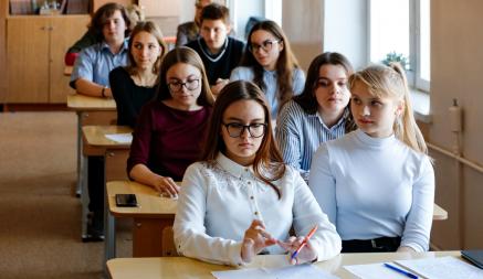 В Минобразования рассказали о сокращении количества базовых 10-х классов в Минске. В чем дело?
