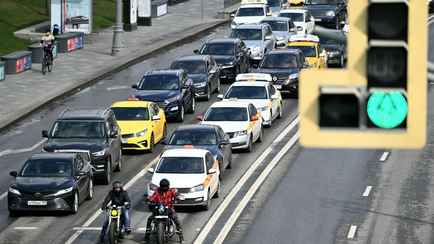 «Не паниковать и сразу же снижать скорость» — ГАИ предостерегла водителей от «весенней опасности»