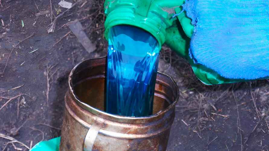 Так выглядит крашеная солярка. Если кто-то из знакомых предложил вам купить или взять такую в подарок, лучше откажитесь.