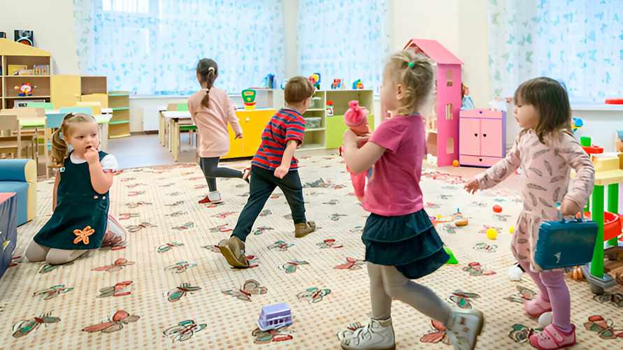 Лукашенко пообещал «подстроить под родителей» режим работы детских садов и продлить программу семейного капитала