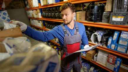 Должен ли продавец принимать обратно не подошедшие автозапчасти? Вот что говорит закон