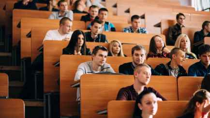 Введут ли в 2024-м? Иванец рассказал о распределении выпускников-платников