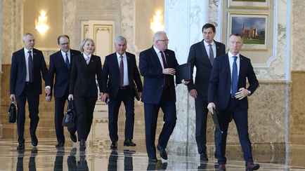 «Надо семьи кормить» — Лукашенко рассказал, где будут получать зарплату новые депутаты парламента