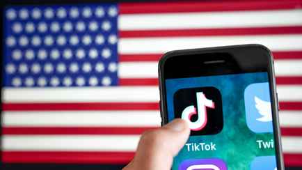 Конгресс США решил заставить китайских владельцев продать TikTok. Что будет с соцсетью?