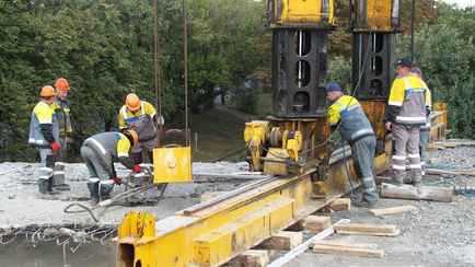 В Минске решили на полгода перекрыть движение по одному из мостов