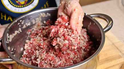 Заверните сочную начинку в этот овощ вместо капусты. Нашли необычный и простой рецепт голубцов