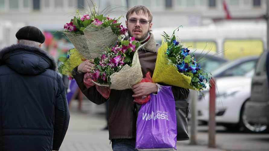 Как выбрать букет для женщины на 8 марта? Раскрываем все нюансы
