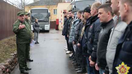 Минобороны призвало более 3 тыс. белорусов. Зачем?