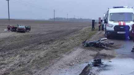 Под Слуцком легковушка столкнулась с мотоциклом – двое погибших