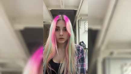 «Безумные деньги!» — Белоруска пожаловалась на свитер из секонд-хенда. Что с ним не так?