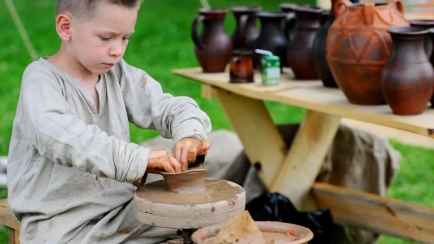 Белорусским подросткам разрешили создавать свой бизнес. Что можно будет с 14, а что с 16 лет?