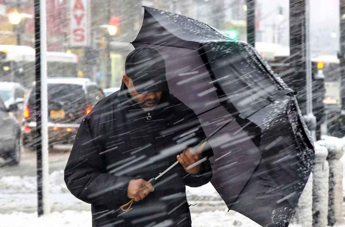 Синоптики предупредили белорусов о дожде и мокром снеге на выходных. А когда ждать "мощнецкий антициклон"?