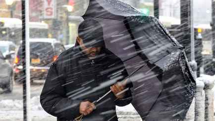 Синоптики предупредили белорусов о дожде и мокром снеге на выходных. А когда ждать «мощнецкий антициклон»?