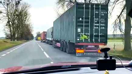 Более 3000 грузовиков застряли в очередях на границе Украины и Евросоюза