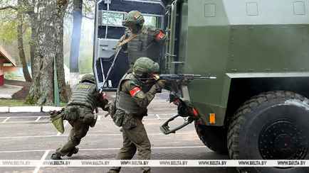 С гранатометчиками. В МВД Беларуси создали отряд спецназа для борьбы с диверсантами. Где?