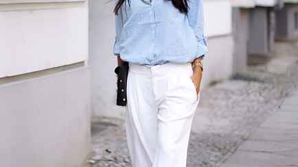 Эксперты объяснили, почему под белую одежду нужно надевать красное нижнее белье