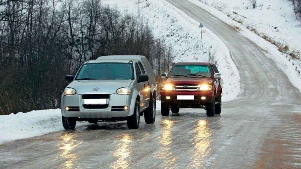 В МВД попросили белорусских водителей отказаться от "сложных манёвров" из-за оранжевого уровня опасности