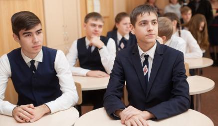 Минобразования Беларуси изменило сроки подачи документов на прием в 10-е классы средних школ и гимназий