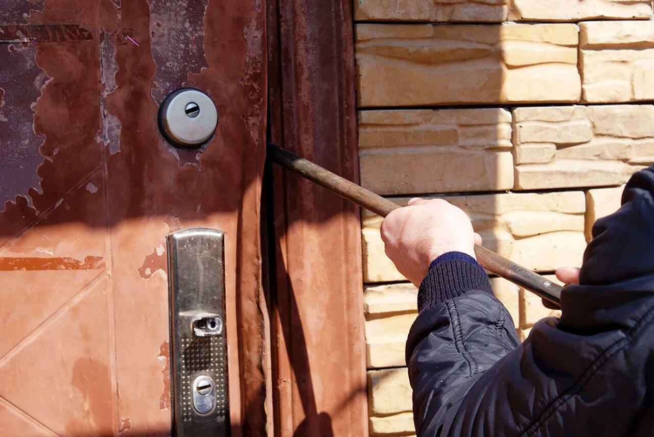 "Не спешите убирать следы" - В МВД рассказали, что белорусам делать после кражи на даче и как предупредить ее