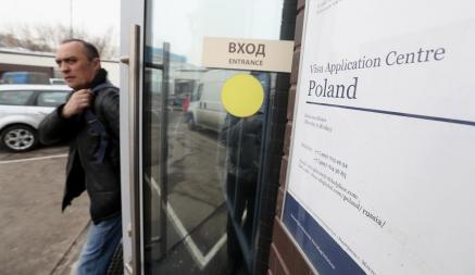 «С перебоями, но работает» — В турагентстве рассказали, как белорусам самостоятельно получить визу в Польшу по новой схеме