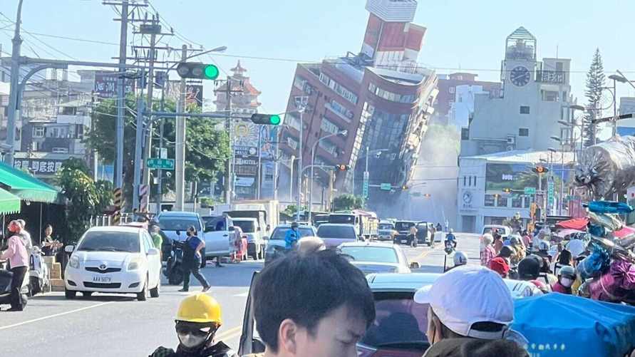 На Тайване произошло сильнейшее за 25 лет землетрясение