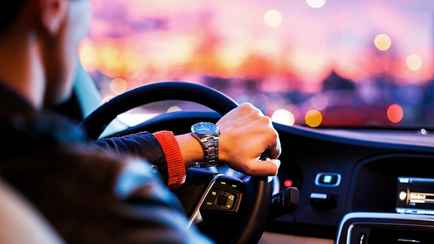 «Страшно ездить из-за таких!» — Белорусским водителям в TikTok дали «полезный» совет. Вот почему не стоит так делать, чтобы не лишиться прав