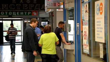 В МВД Беларуси рассказали, какие купюры подделывают чаще всего, и что будет, если случайно принести такую в банк