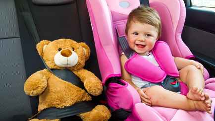 Какое место в машине самое безопасное для ребенка? Оказывается, не за водителем